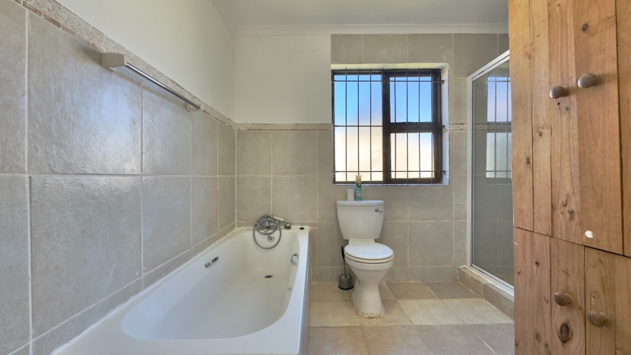 3 Bedroom Property for Sale in Mansfield Western Cape